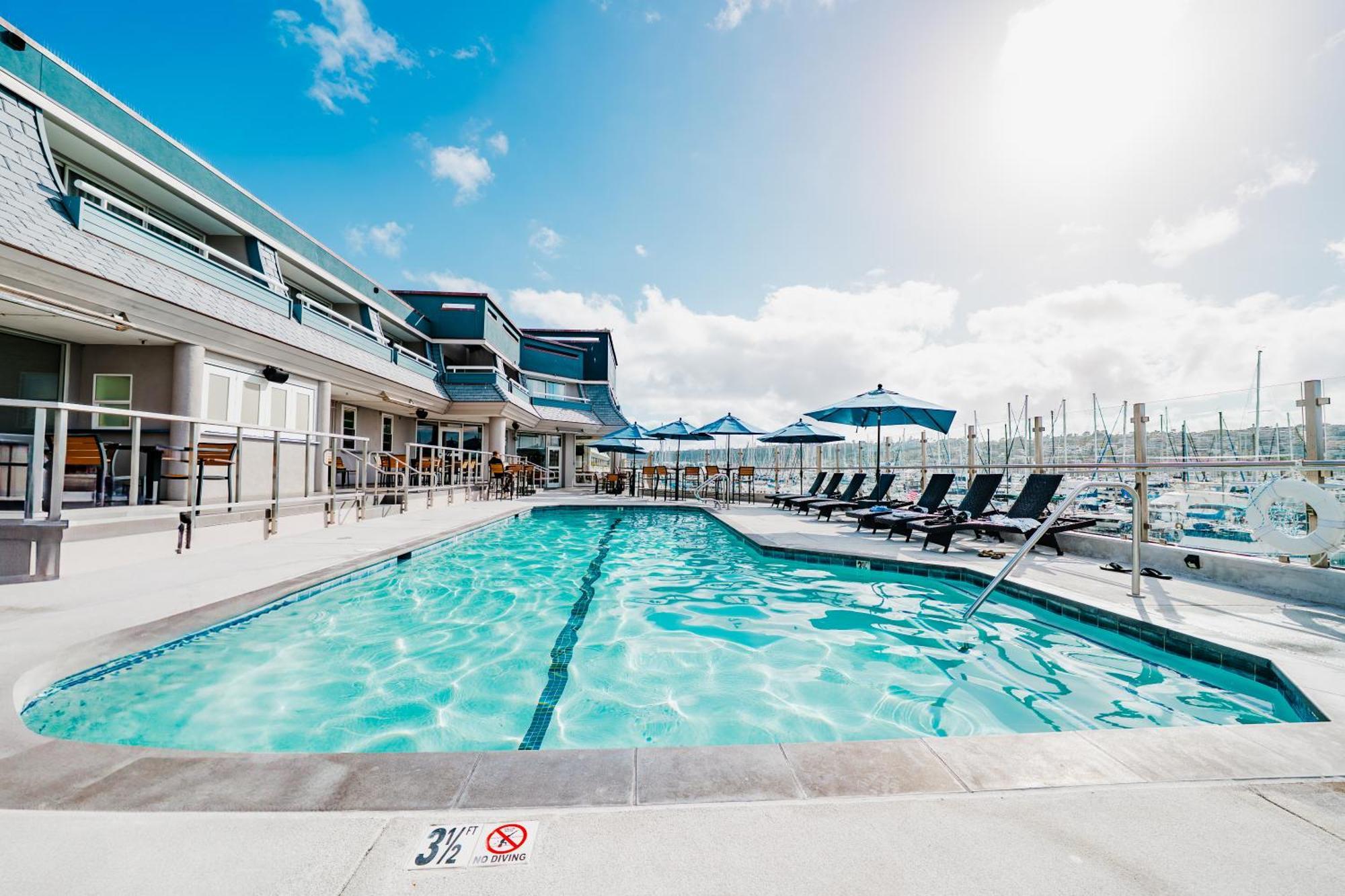 Bay Club And Marina